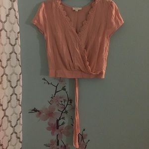 ♡︎ Light Pink Lace Crop Top